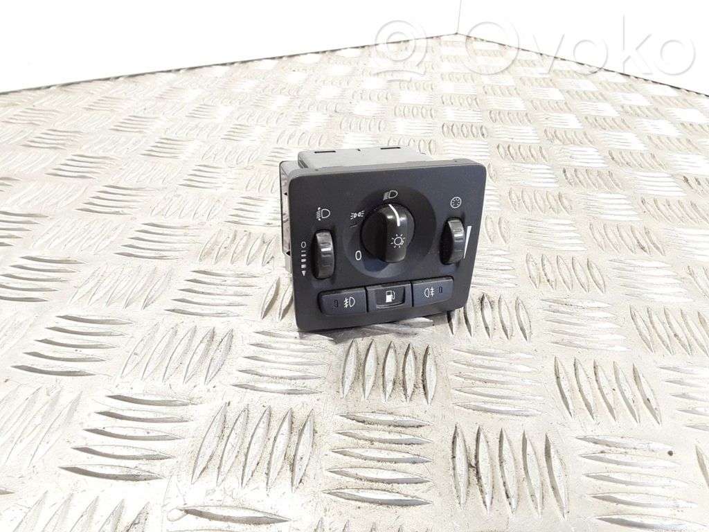 Light switch   30739300