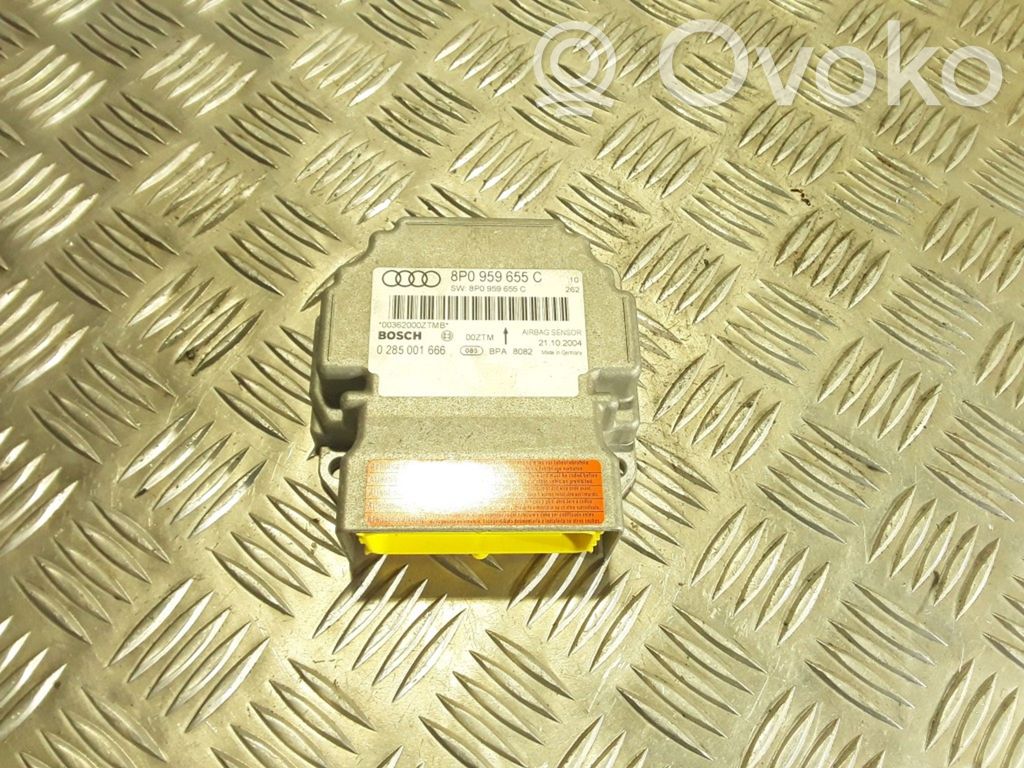 Audi A3 S3 8P Airbag control unit/module 