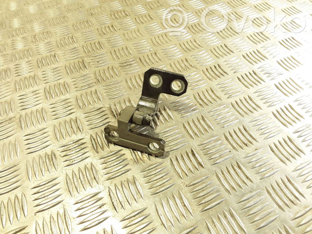 Volkswagen Phaeton Front door upper hinge 