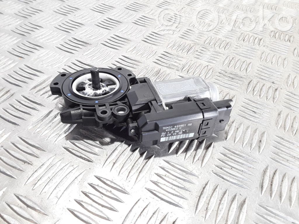KIA Ceed Front door window regulator motor 