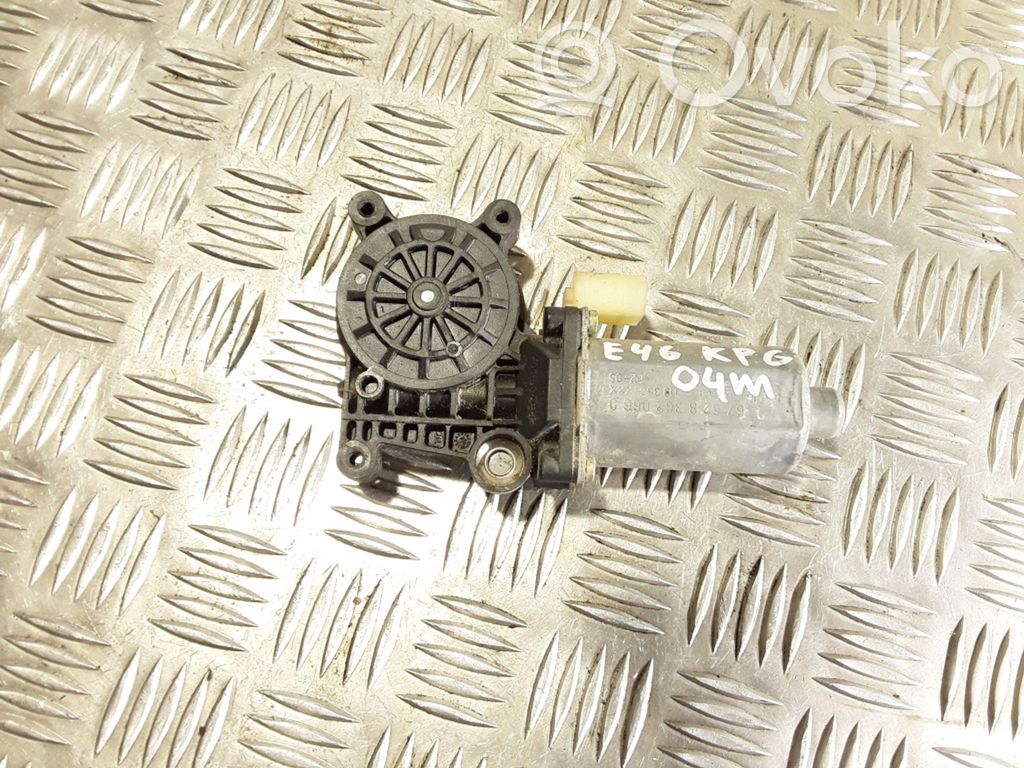 BMW 3 E46 Rear door window regulator motor 