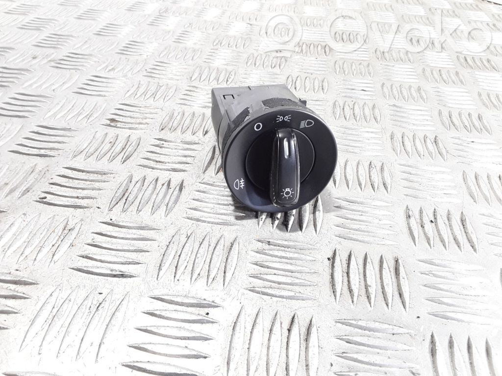 Volkswagen Polo V 6R Light switch 