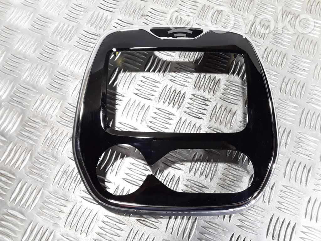 Renault Captur Panel trim 