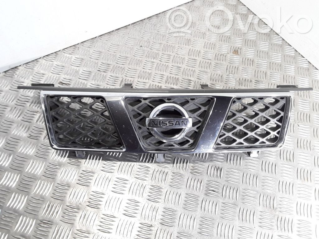 Nissan X-Trail T30 Maskownica / Grill / Atrapa górna chłodnicy 