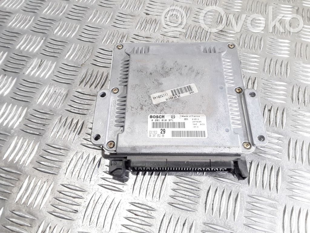 Engine control unit/module   0281010371,9638795280