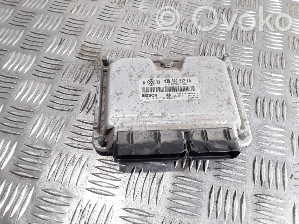 Volkswagen Golf IV Engine control unit/module 