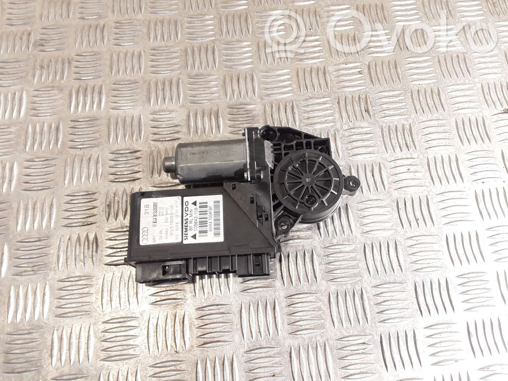 Audi A4 S4 B7 8E 8H Silniczek podnoszenia szyby drzwi tylnych 