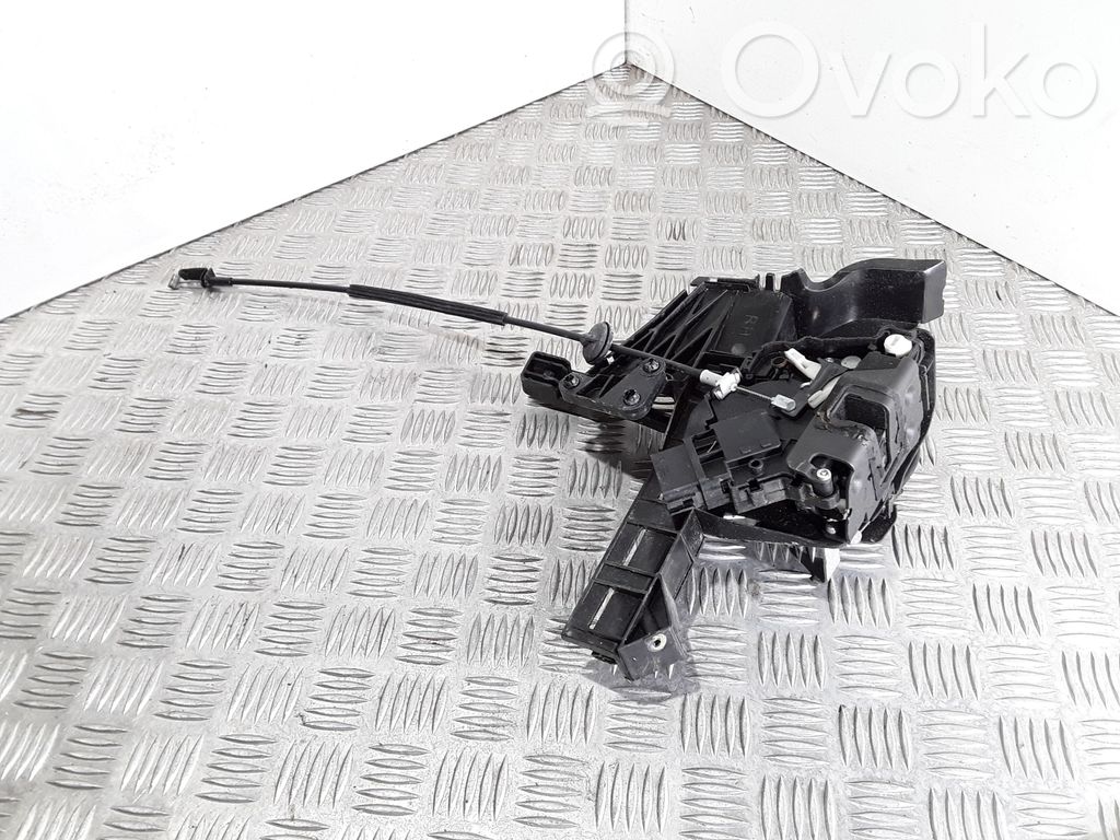 Ford Focus Aizmugurē slēdzene 