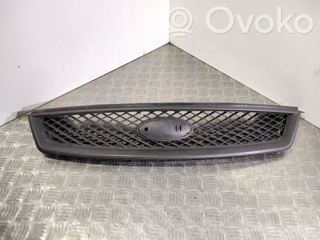 Ford Focus Maskownica / Grill / Atrapa górna chłodnicy 