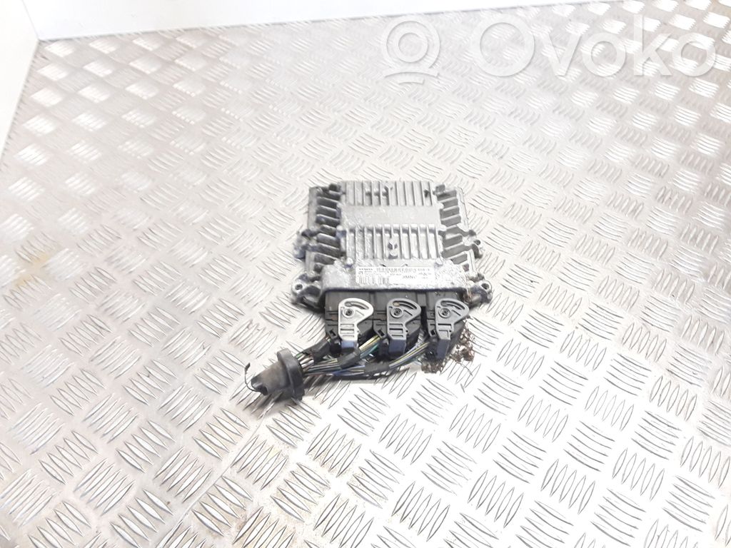 Ford C-MAX I Engine control unit/module 
