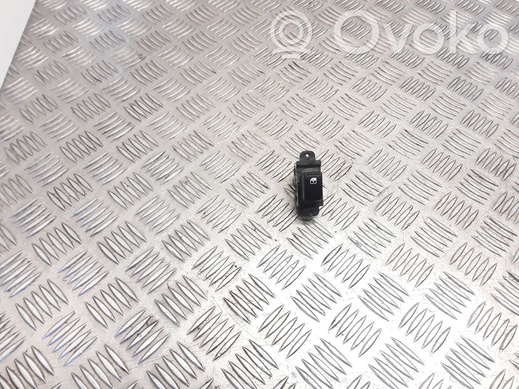 Hyundai i10 Electric window control switch 