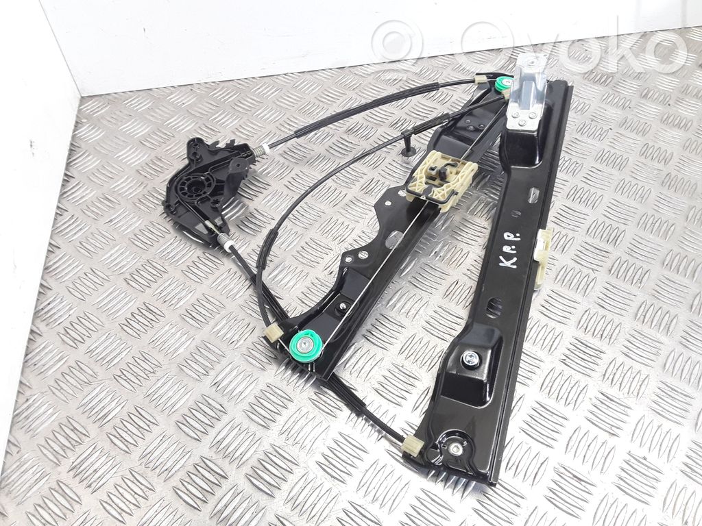 Ford Focus Front window lifting mechanism without motor 