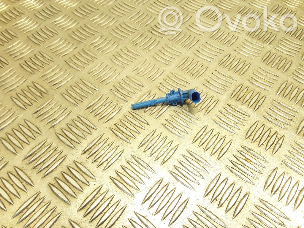 BMW 5 F10 F11 Coolant level sensor 
