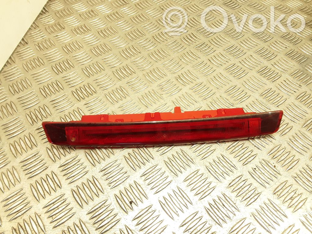 Ford Focus Third/center stoplight 