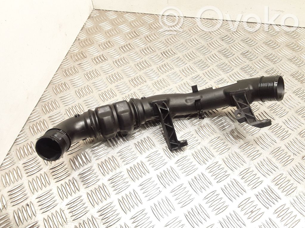 Intercooler hose/pipe   DS736C646