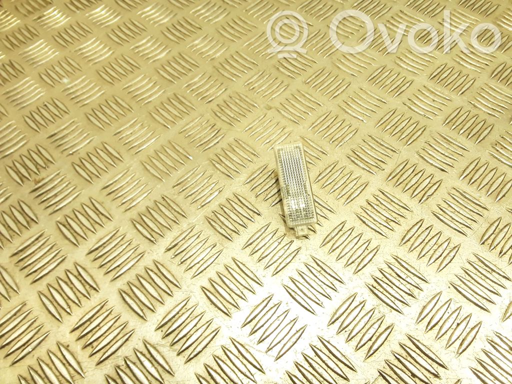 Luz interna puerta delantera   6962009
