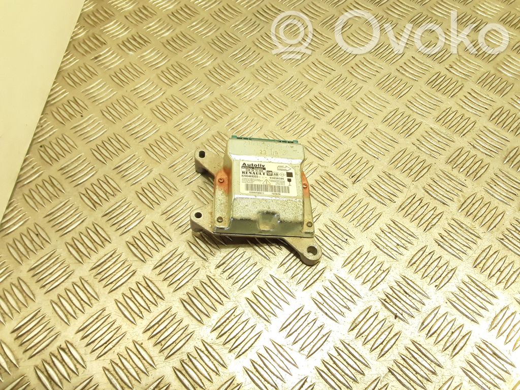Opel Vivaro Airbag control unit/module 