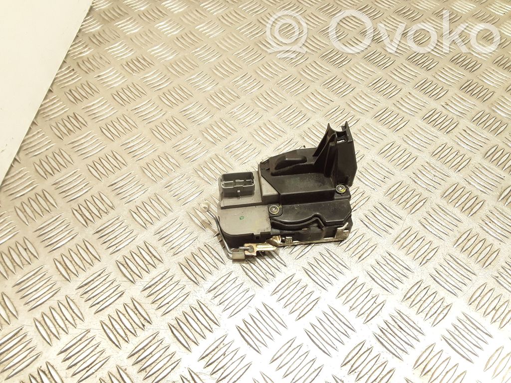 Peugeot 307 Front door lock 