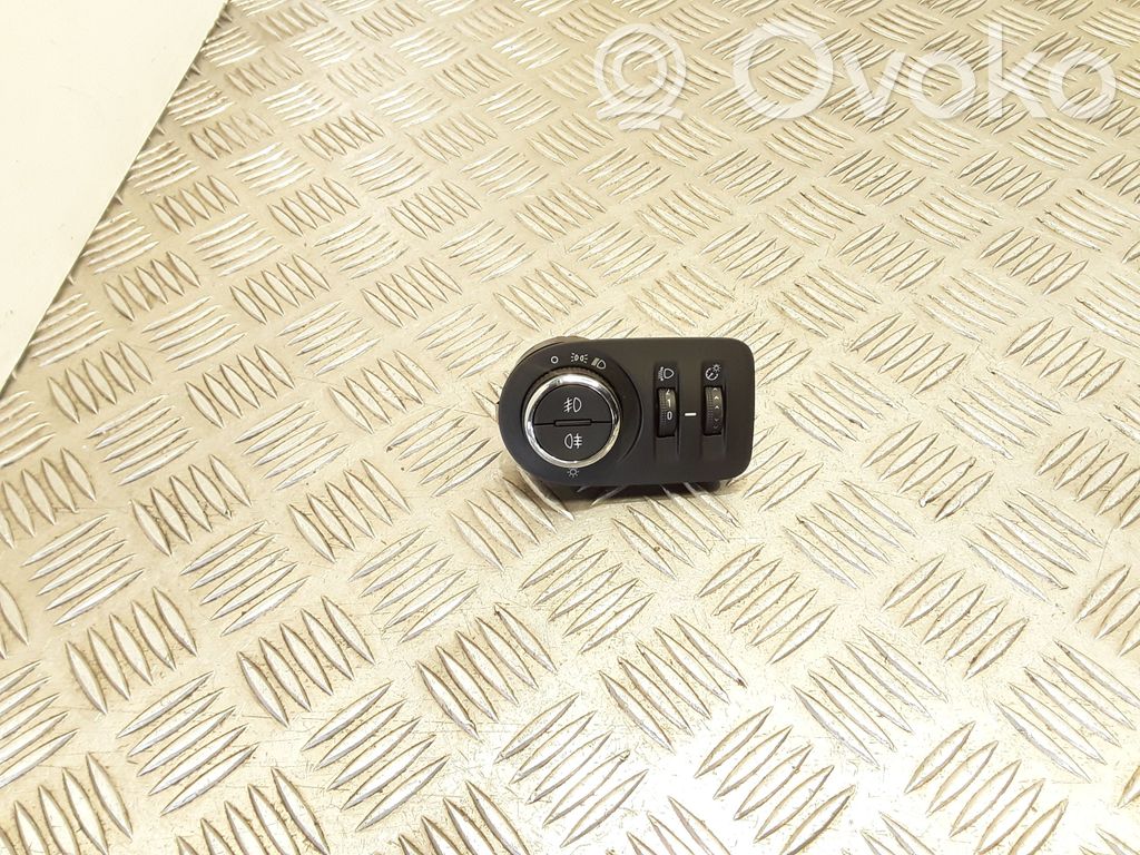 Opel Corsa E Light switch 