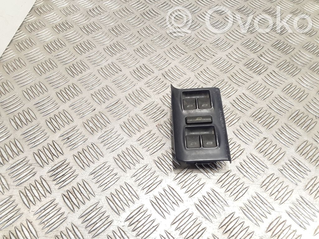 Audi A4 S4 B5 8D Electric window control switch 