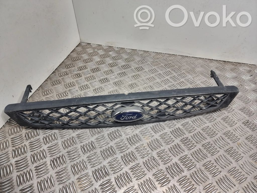 Front grill   2M518200AGW