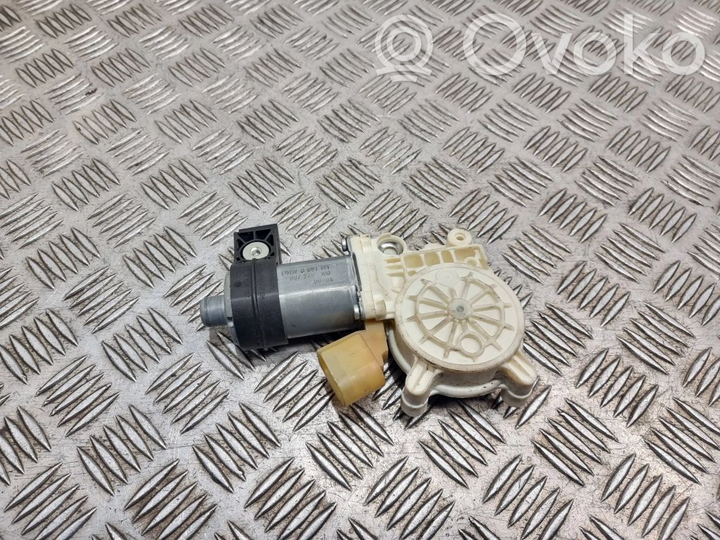 BMW 5 E60 E61 Front door window regulator motor 