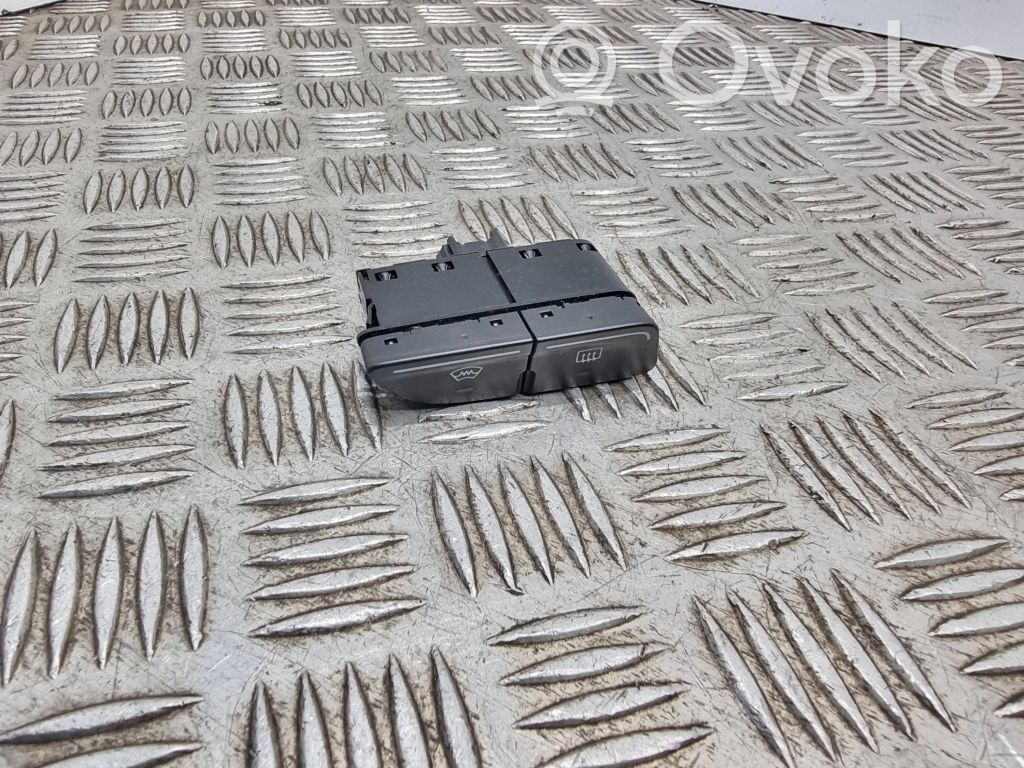 Ford Focus Windscreen/window heater switch 