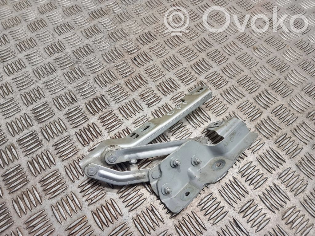 Opel Astra J Dzinēja pārsega eņģe (-es) 