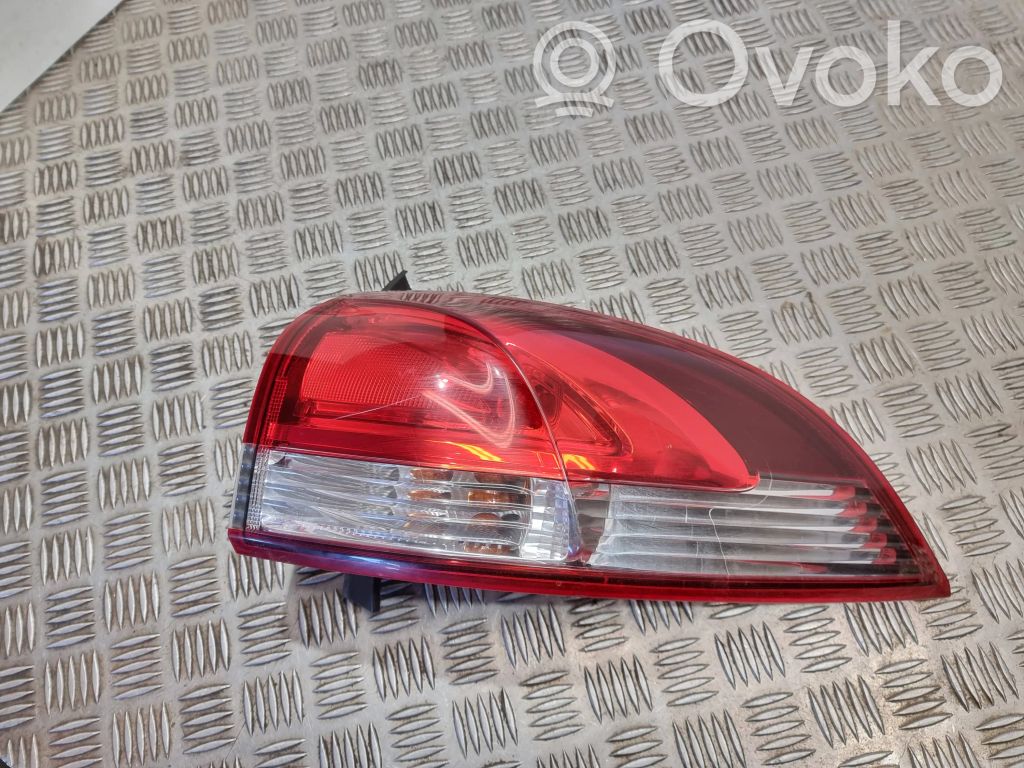 Renault Clio IV Rear/tail lights 