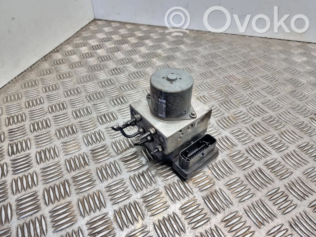 Volkswagen PASSAT B7 ABS Pump 