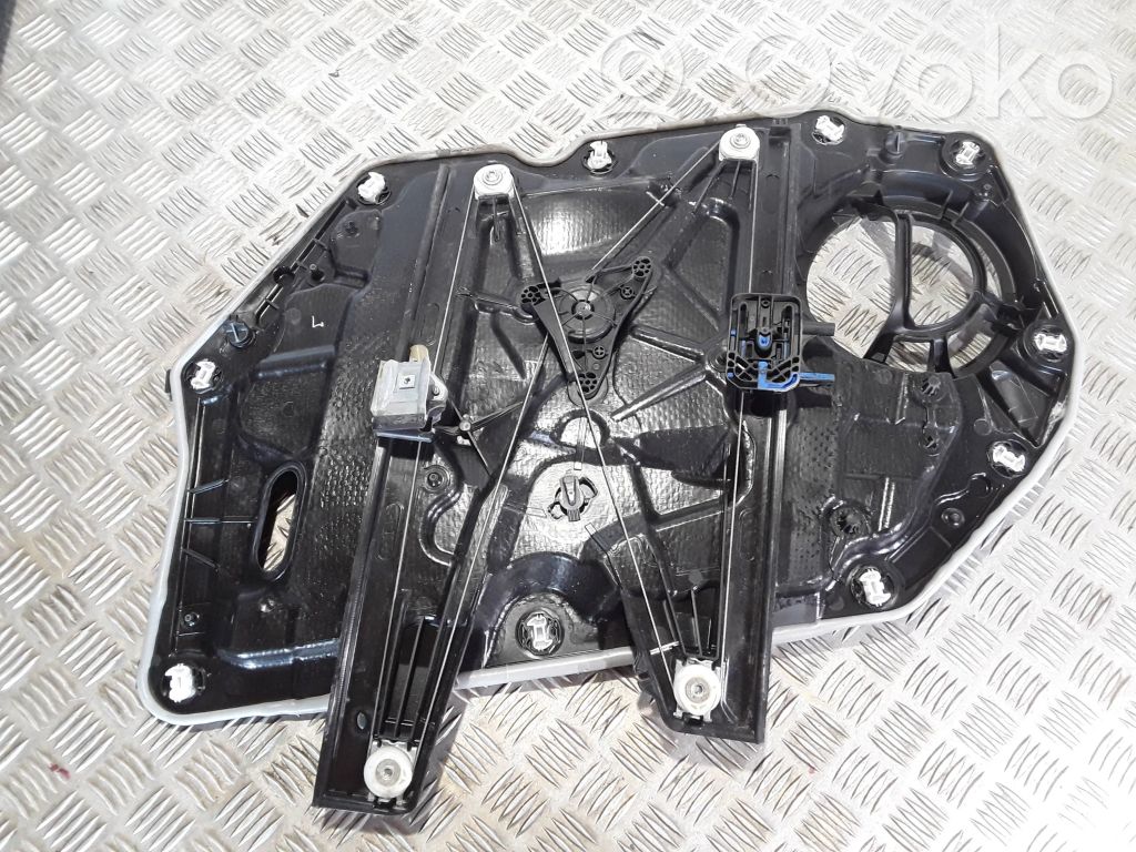 Ford Focus Front window lifting mechanism without motor 