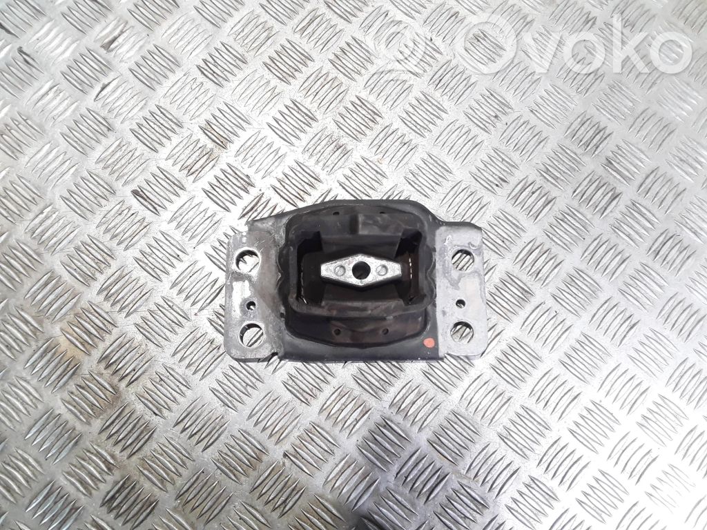 Ford Mondeo MK IV Dzinēja spilvens 