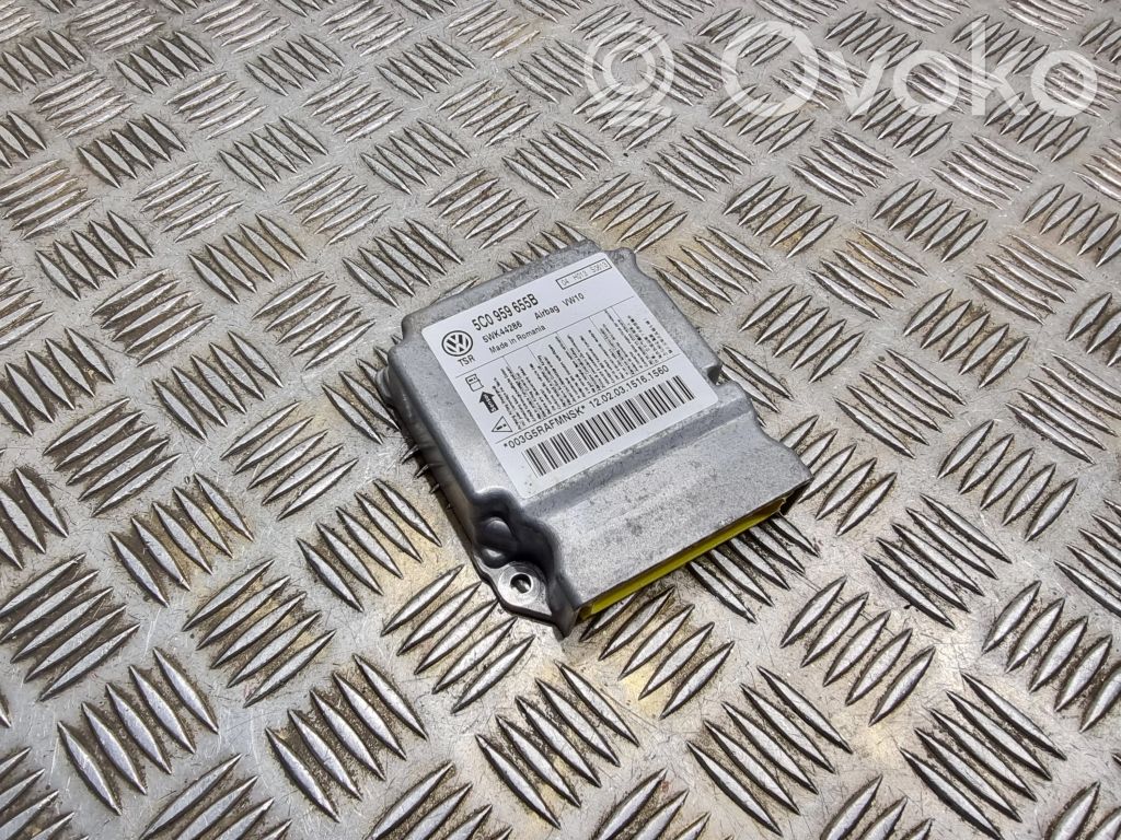 Volkswagen Golf VI Airbag control unit/module 