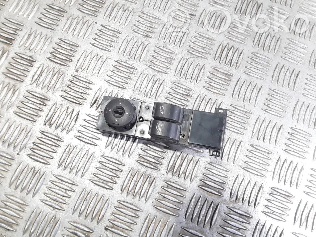 Ford Focus Electric window control switch 