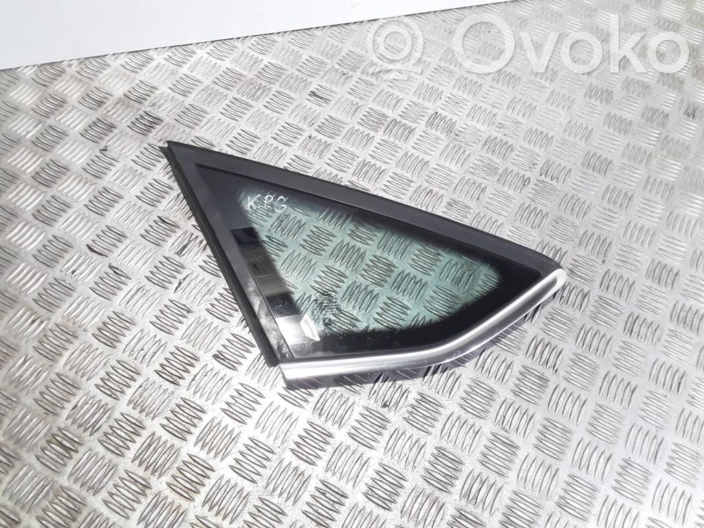 Ford Focus Rear side window 