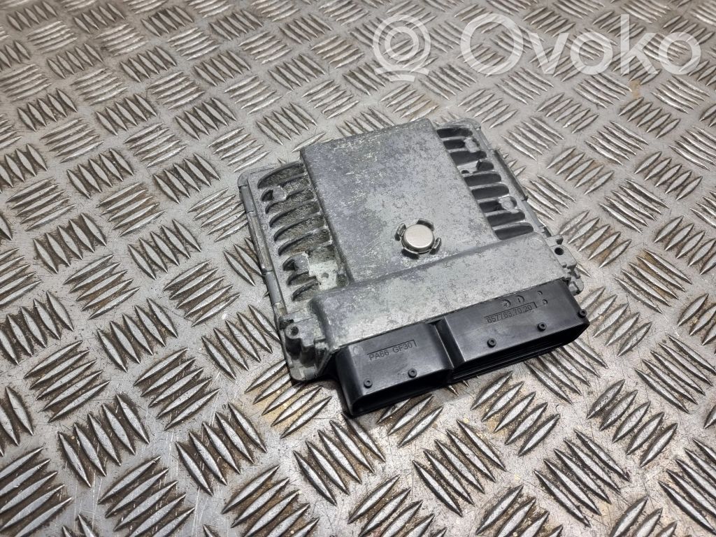 Volkswagen Golf VI Engine control unit/module 