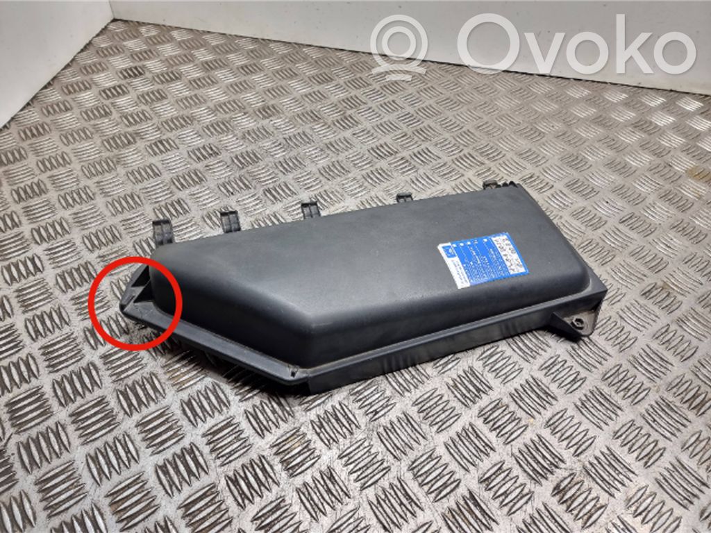 Couvercle cache filtre habitacle   6913503,64316935822,64319171858,64319174370