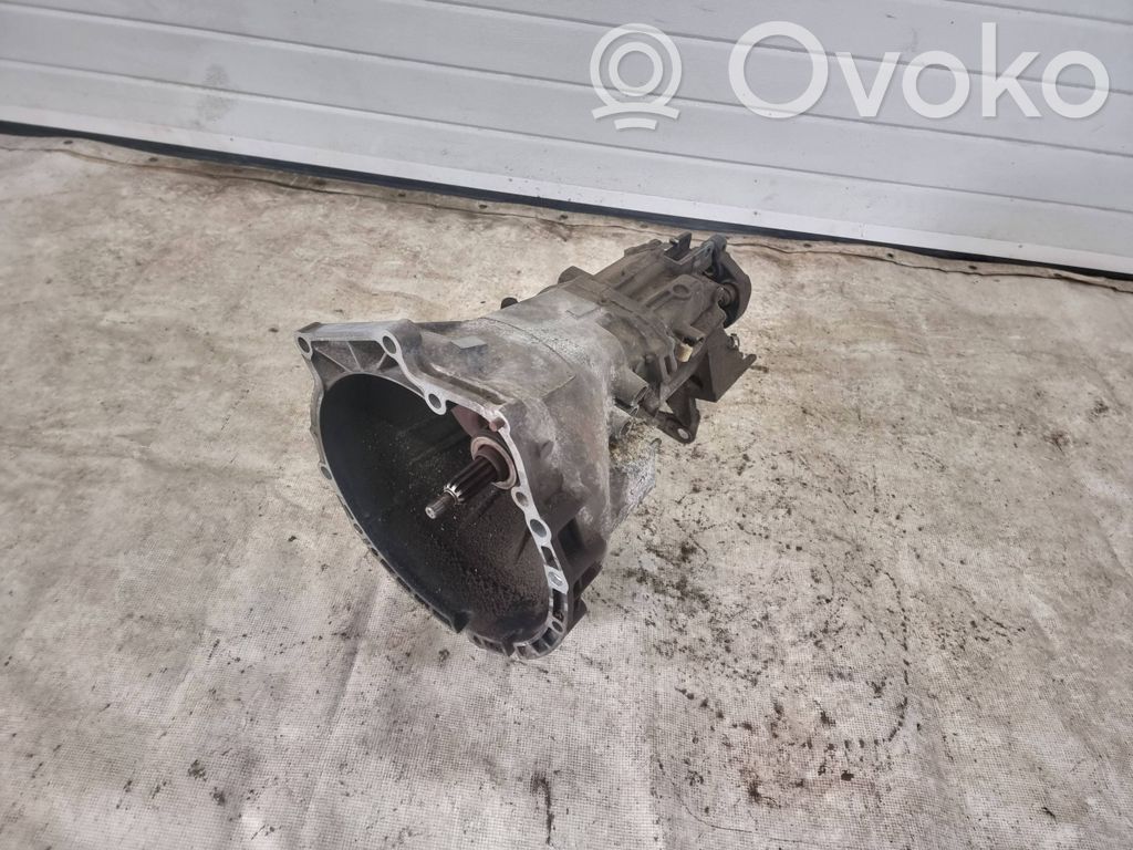 BMW 3 E46 Mechaninė 5 pavarų dėžė 