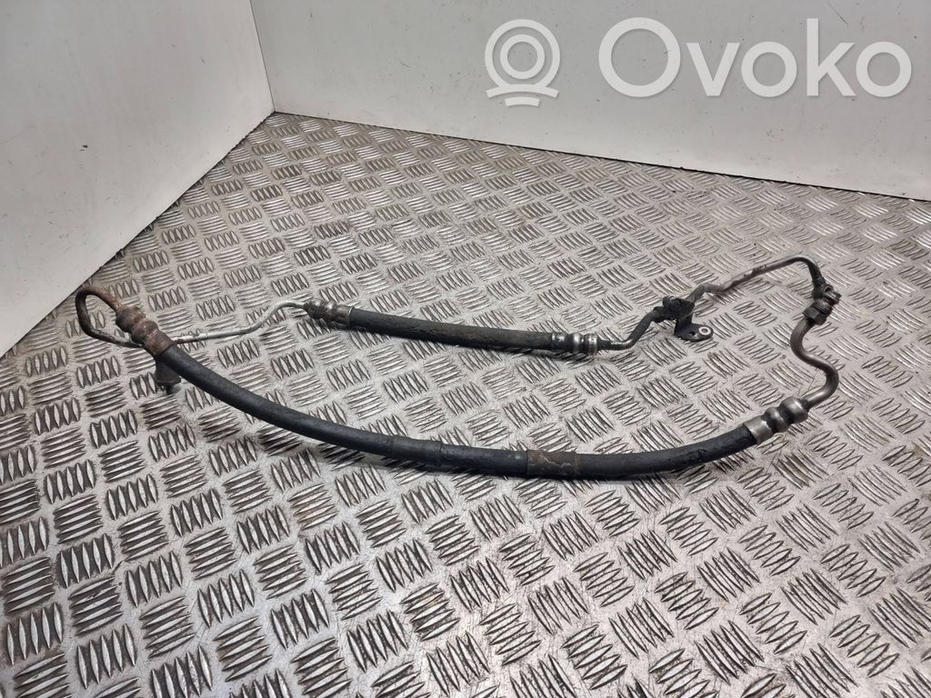 BMW 5 E60 E61 Ohjaustehostimen letkusto 