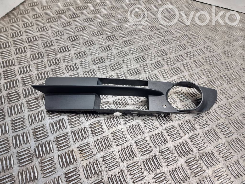 BMW 5 E60 E61 Priešrūkinio žibinto apdaila/ grotelės 