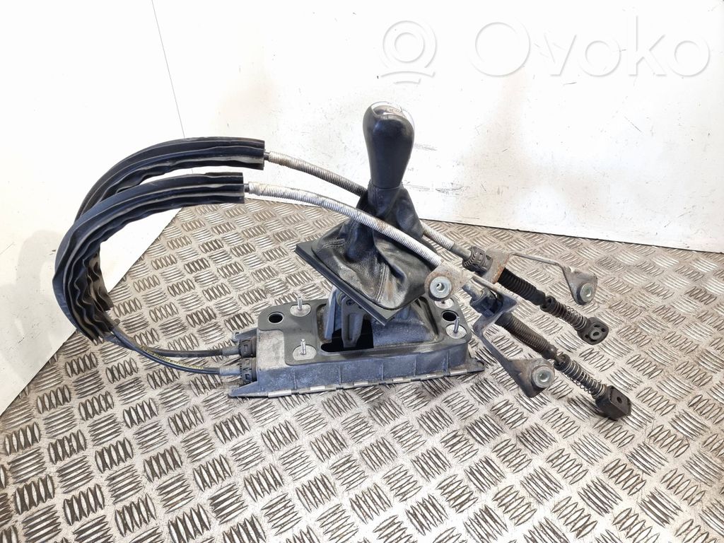 Skoda Octavia Mk2 (1Z) Gear shifter/selector 