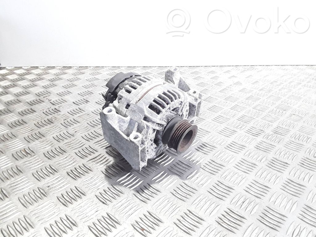 Opel Zafira B Alternator 