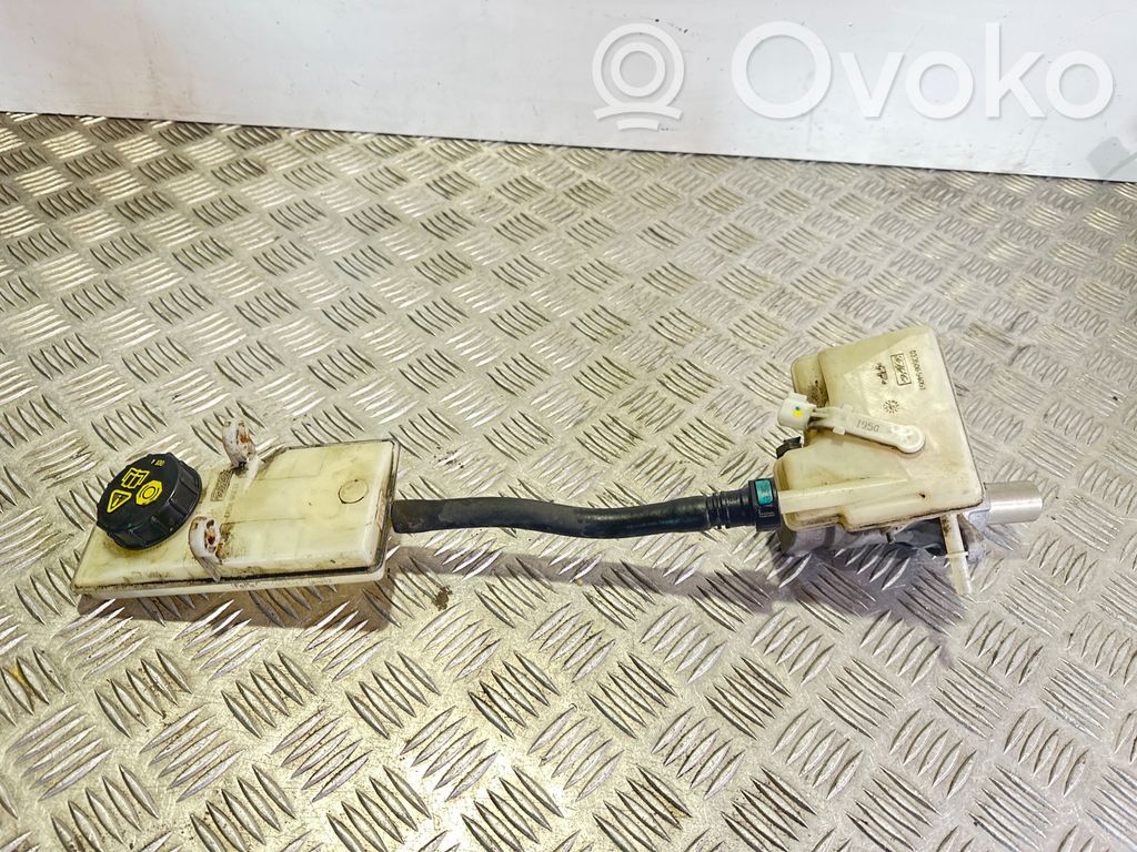 Ford Grand C-MAX Pääjarrusylinteri 