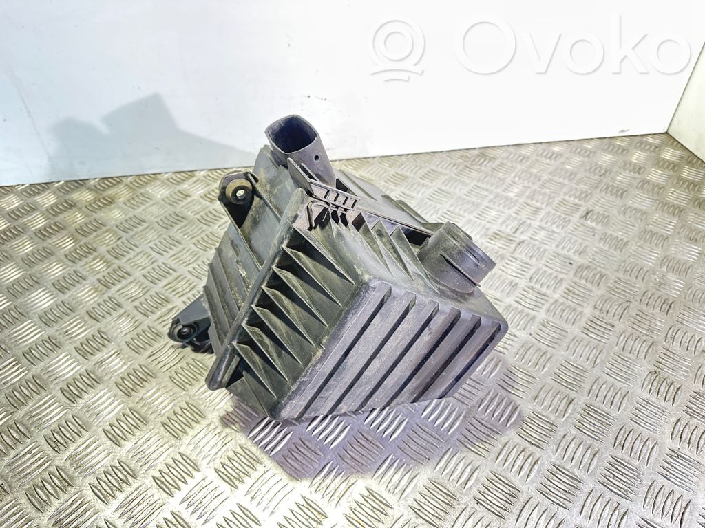 Volkswagen Fox Air filter box 