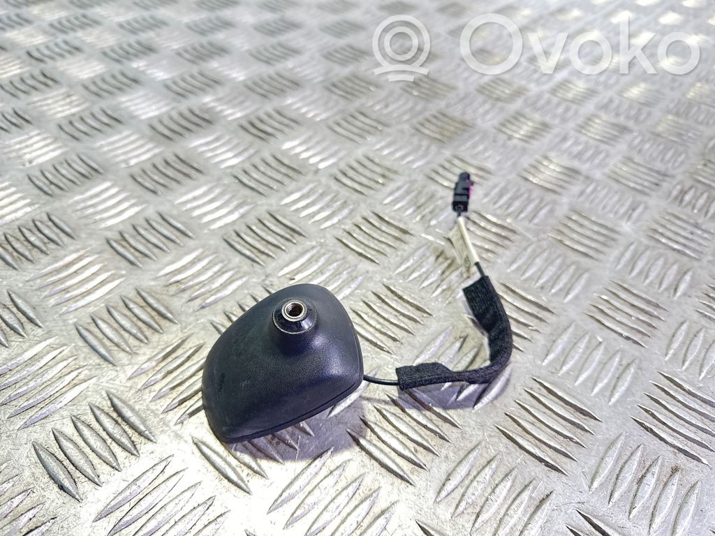 Opel Astra K GPS-pystyantenni 