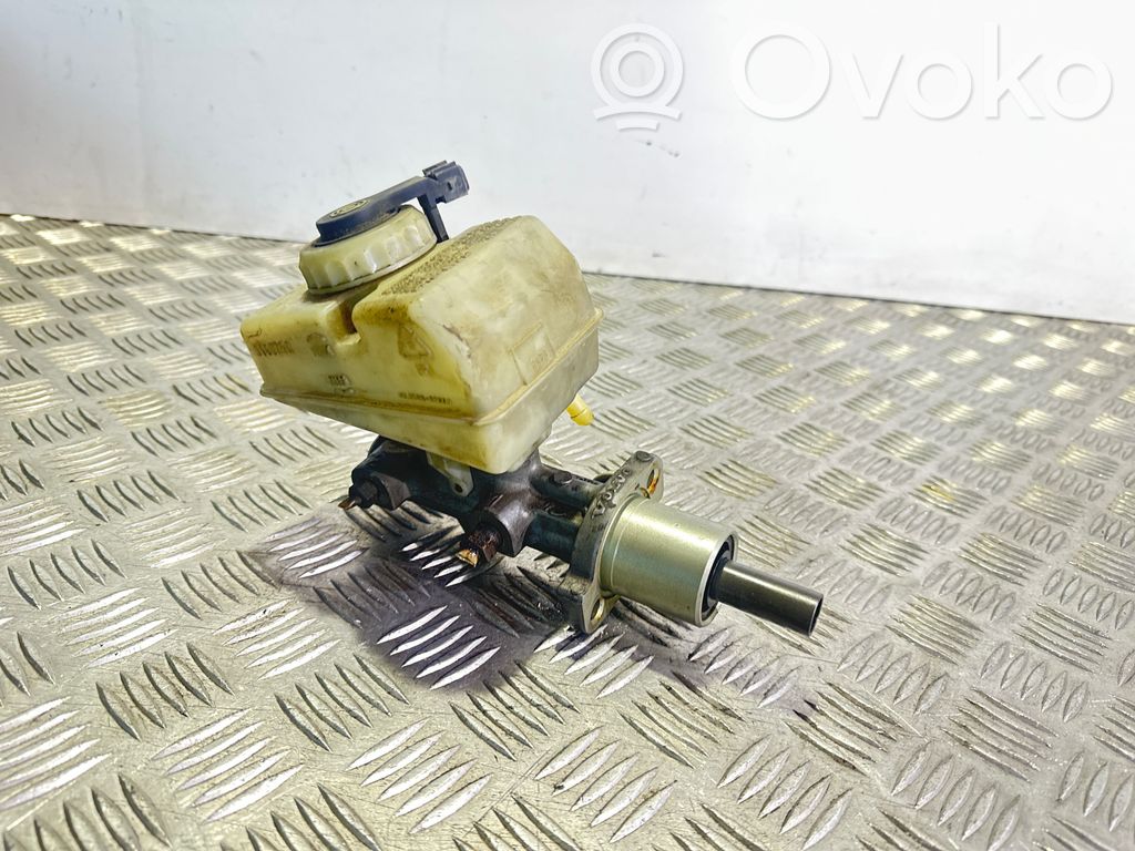 Volvo 850 Pääjarrusylinteri 