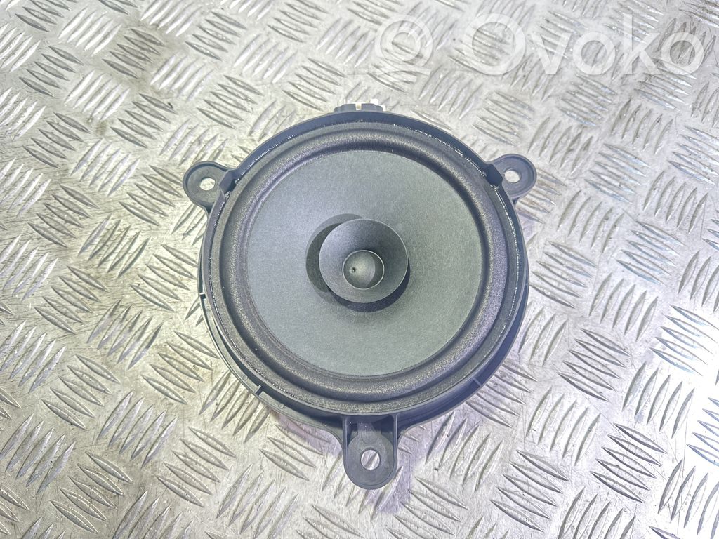 Mazda 6 Takaoven kaiutin 