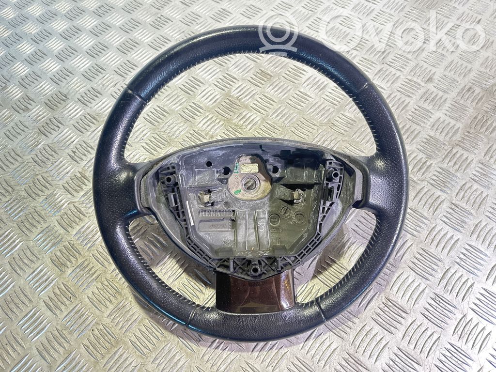 Dacia Duster Lenkrad 
