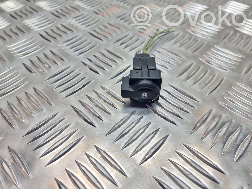 Citroen C4 I Central locking switch button 