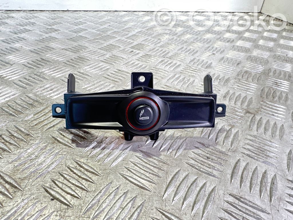 Audi A6 S6 C6 4F Accendisigari per auto 